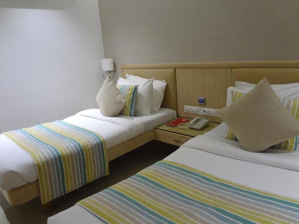 Hotel Suncity Apollo - Gateway Of India Мумбаи Экстерьер фото