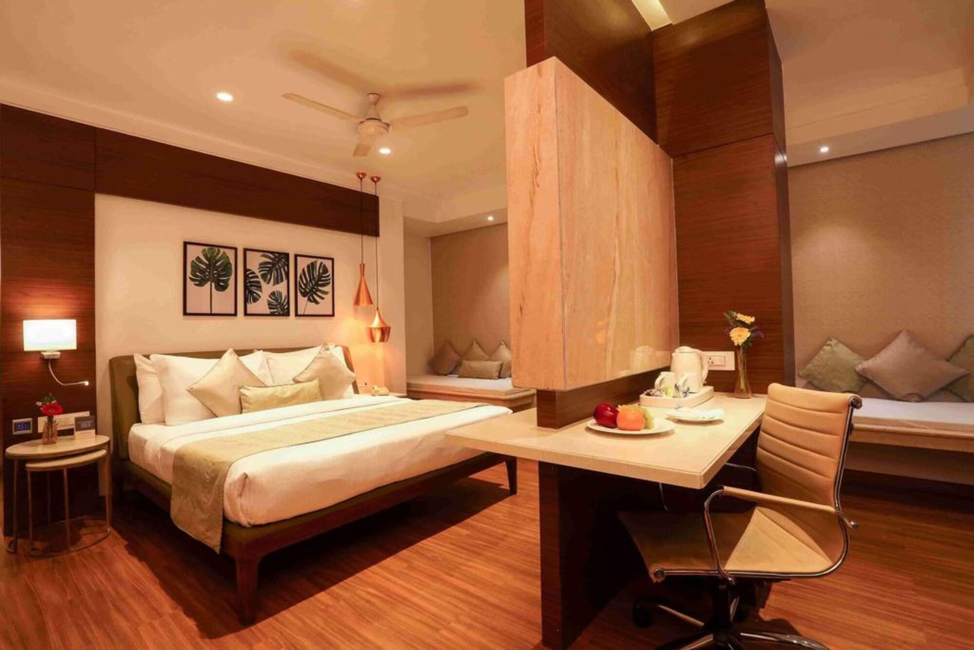 Hotel Suncity Apollo - Gateway Of India Мумбаи Экстерьер фото